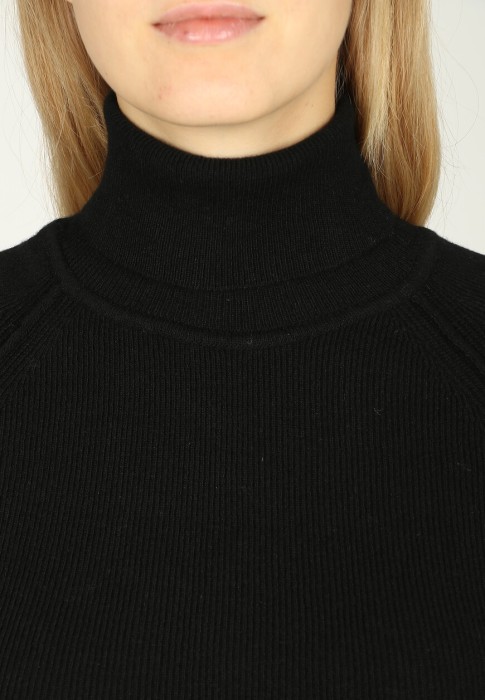 водолазка  из проверенных материалов спереди