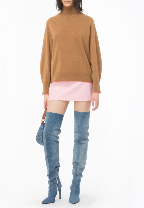 водолазка  по цене 36330 руб вид справа