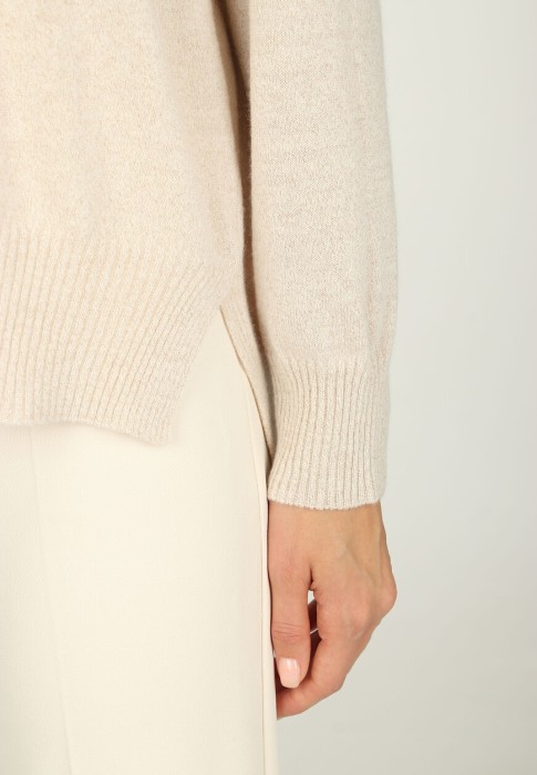 водолазка  из проверенных материалов спереди