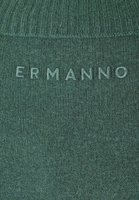 водолазка  из проверенных материалов спереди