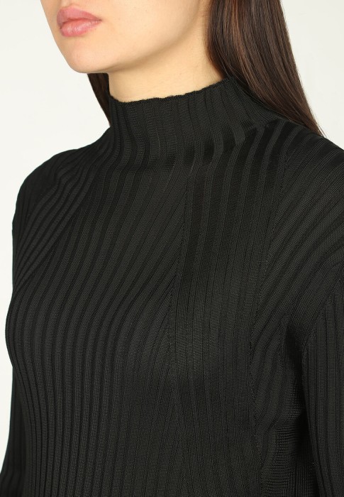 Продукция для женщин фото