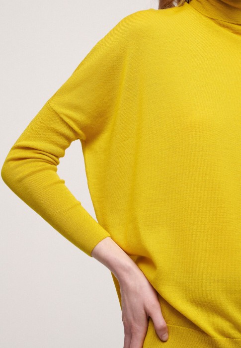 водолазка  из проверенных материалов спереди