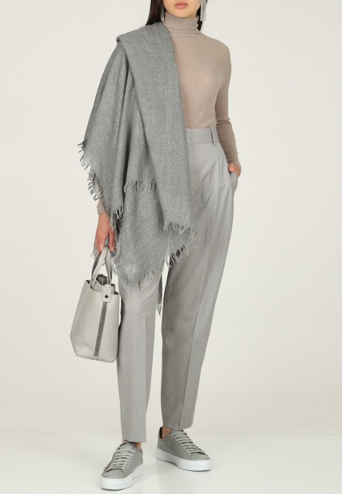 водолазка  по цене 33005 руб вид справа