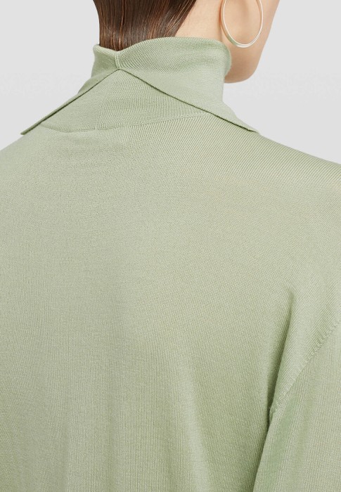 водолазка  универсального стиля с лицевой стороны