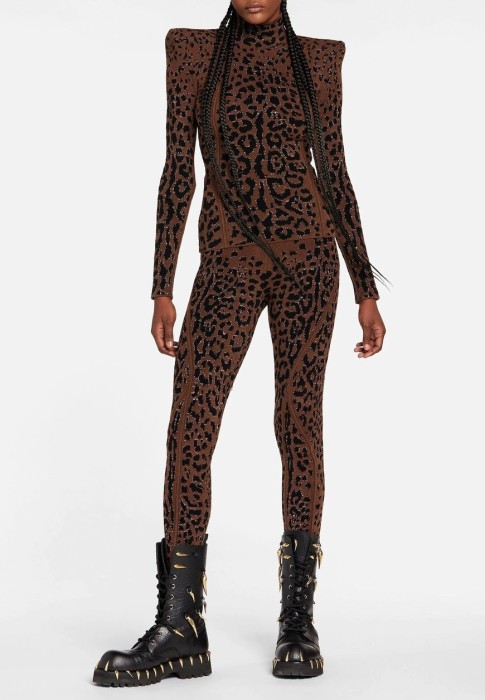 водолазка  по цене 89600 руб вид справа