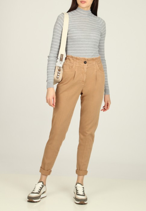 водолазка  от бренда peserico easy вид слева