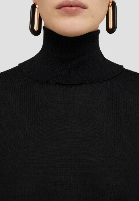 водолазка  из проверенных материалов спереди