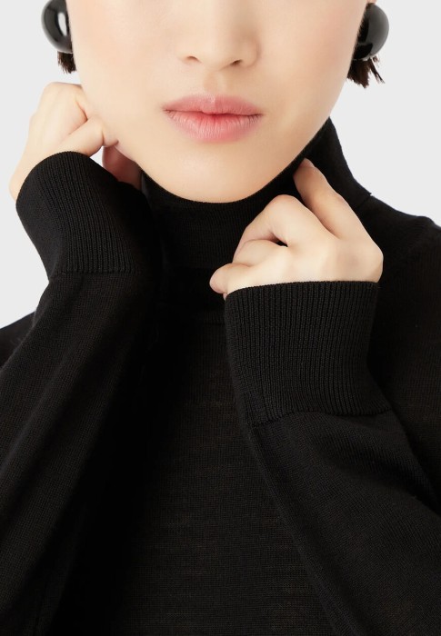 водолазка  из проверенных материалов спереди