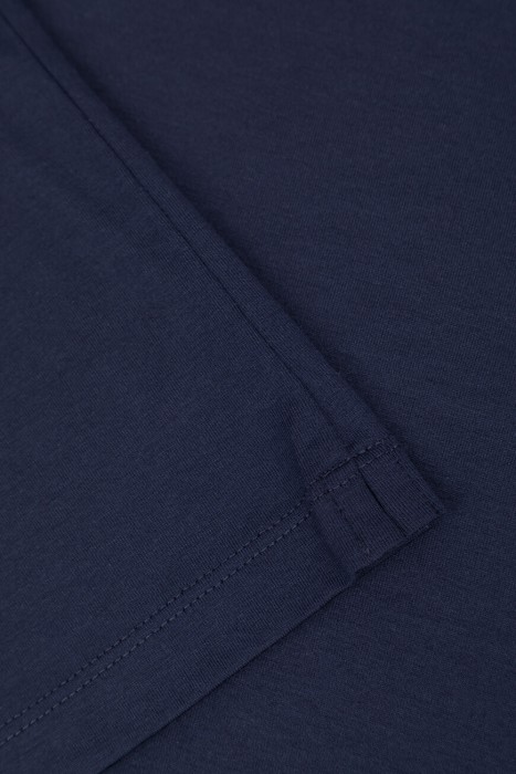 водолазка   спортивного стиля с лицевой стороны