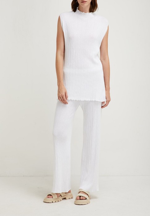 водолазка  по цене 30065 руб вид справа