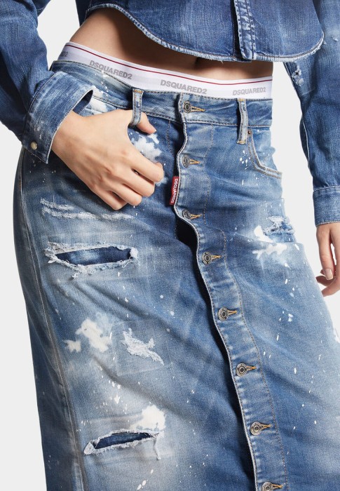 Товар синего цвета с внутренней стороны