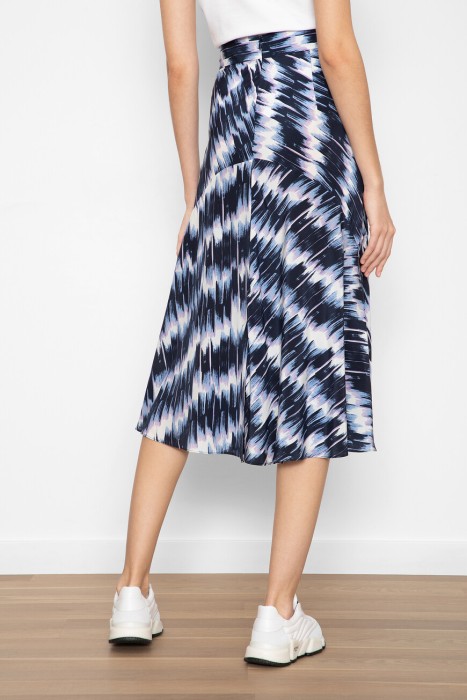 юбка  дизайнерского кроя по цене 21800 руб вид справа