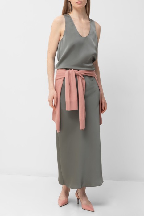 Товар серого цвета с внутренней стороны