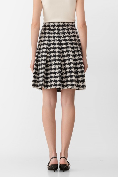 юбка  от бренда celine вид слева