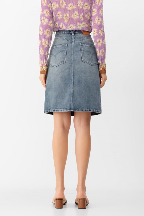 юбка  по цене 82200 руб вид справа