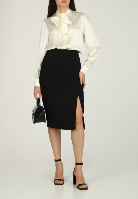 юбка  по цене 24710 руб вид справа