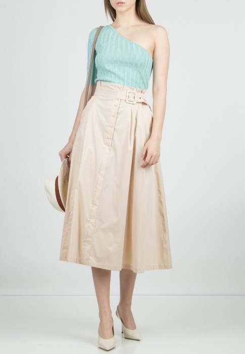 Товар бежевого цвета с внутренней стороны