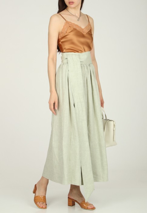 юбка  по цене 44730 руб вид справа