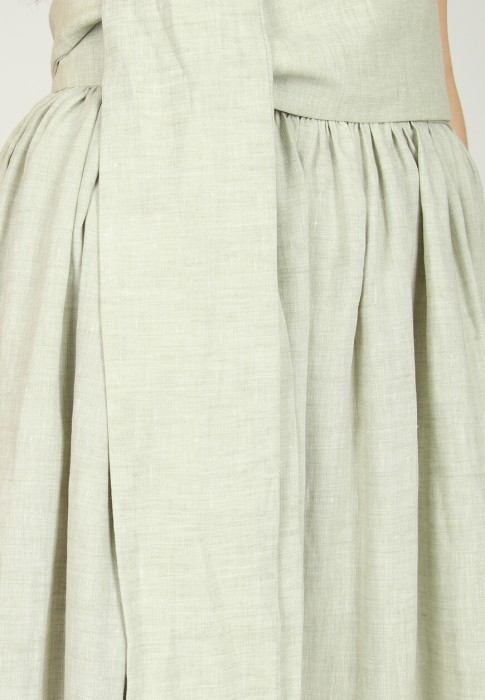 Товар зеленого цвета с внутренней стороны