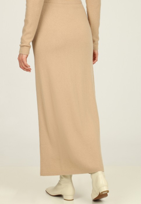 юбка  по цене 43330 руб вид справа