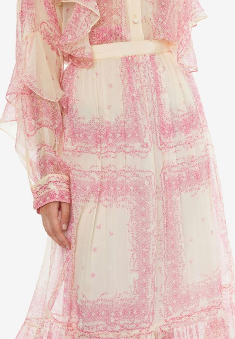 Товар розового цвета с внутренней стороны