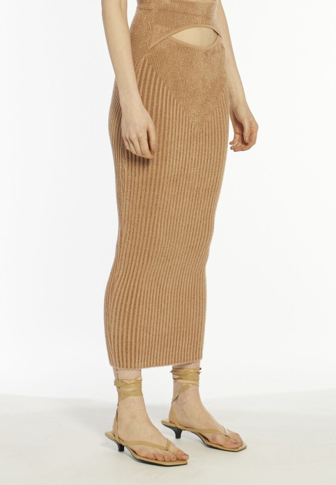 юбка  по цене 44030 руб вид справа