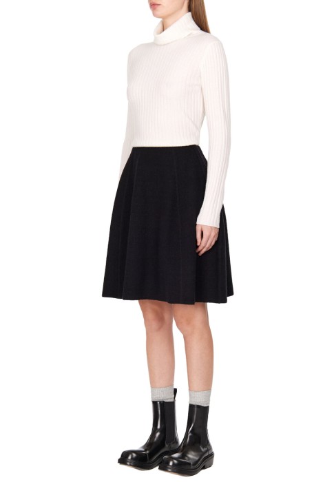 юбка  от бренда emporio armani вид слева