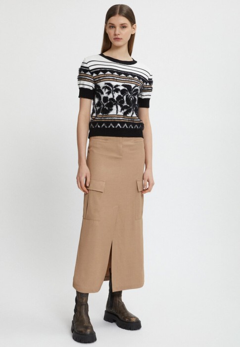 Товар с артикулом D44EO005E22 вид сзади