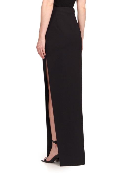 Товар черного цвета с внутренней стороны