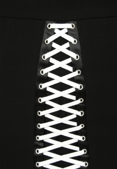 Товар черного цвета с внутренней стороны