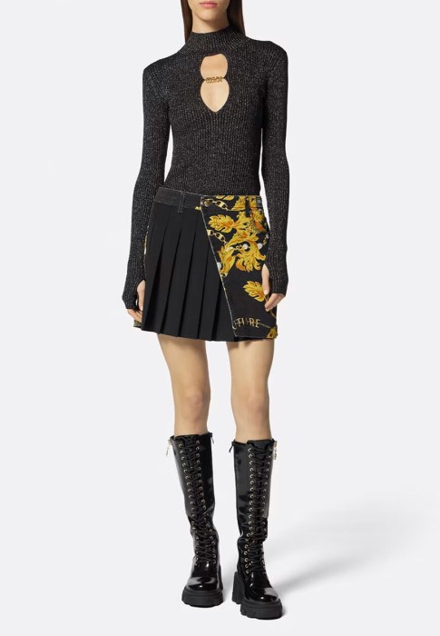 юбка  от бренда versace jeans couture вид слева