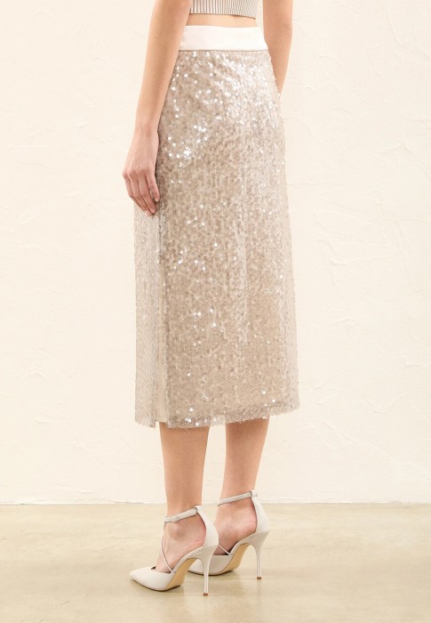 юбка  по цене 53830 руб вид справа