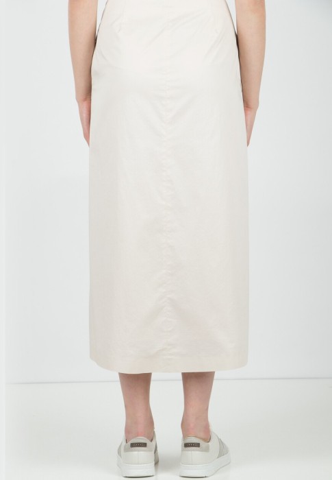 Товар бежевого цвета с внутренней стороны