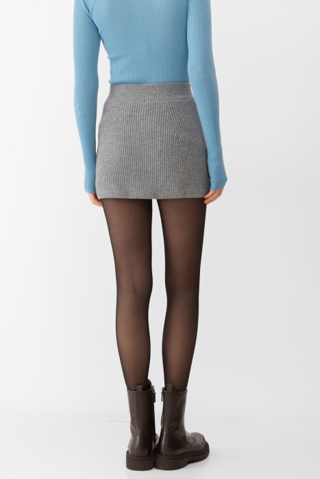 юбка  по цене 38400 руб вид справа