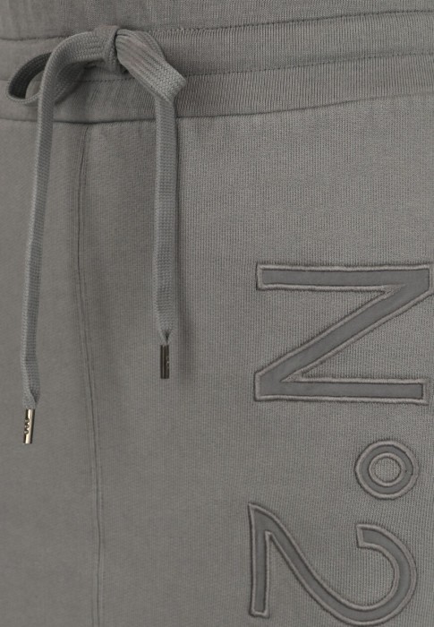 Товар серого цвета с внутренней стороны