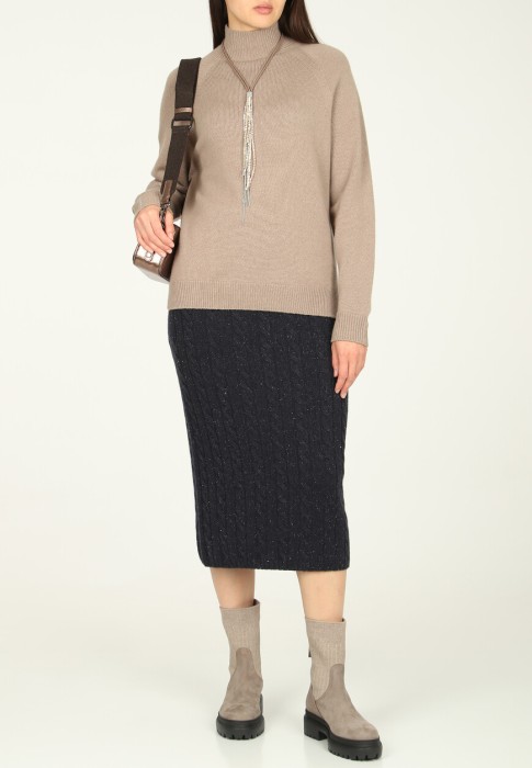 юбка  по цене 53585 руб вид справа