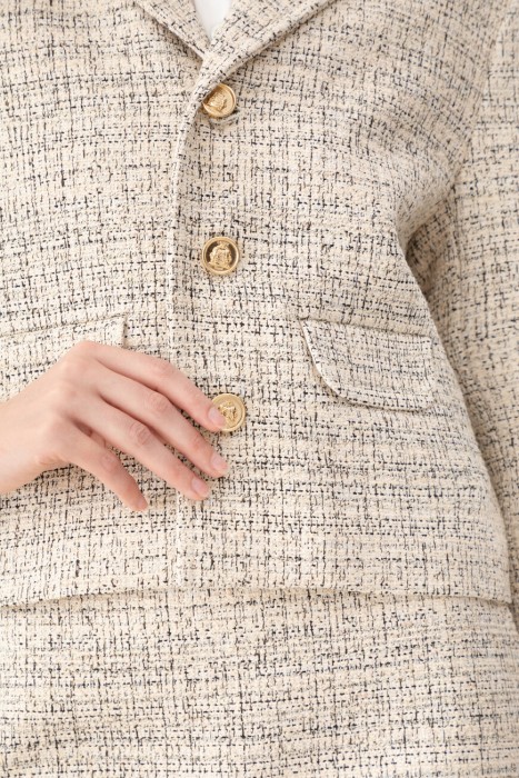 Товар разноцветного цвета с внутренней стороны