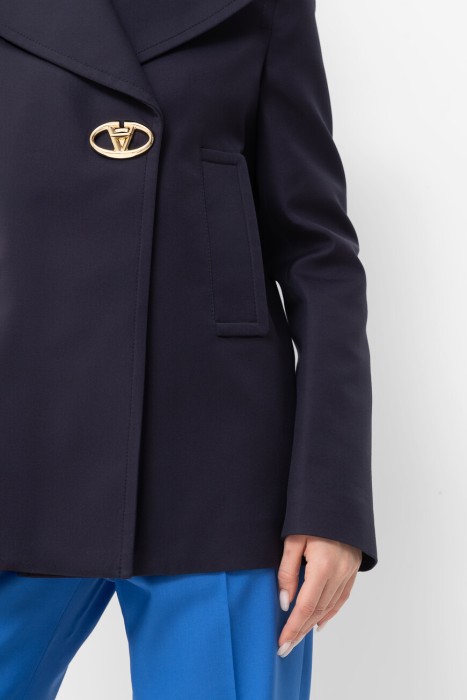 Товар синего цвета с внутренней стороны