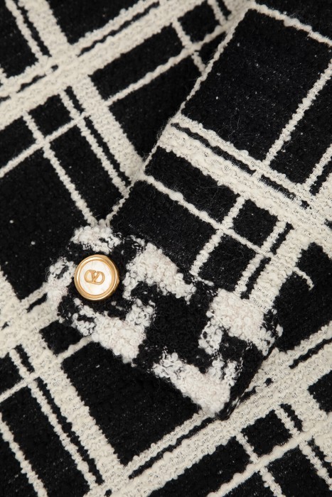 жакет  для взрослого возраста с изнаночной стороны