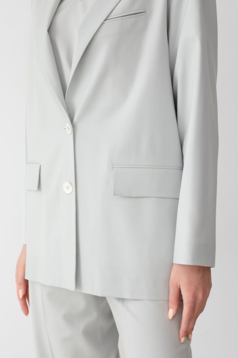 Товар серого цвета с внутренней стороны