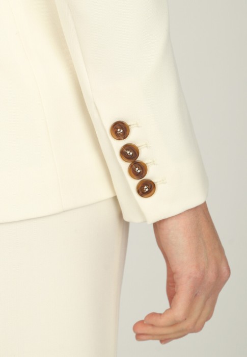 жакет  универсального стиля с лицевой стороны