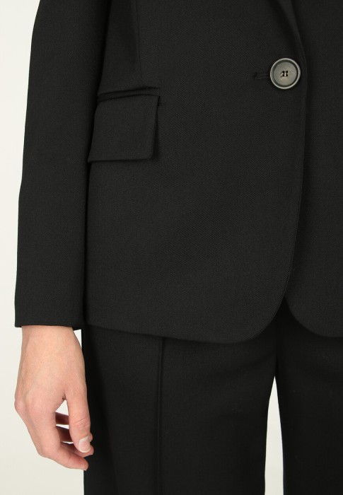 жакет  из проверенных материалов спереди