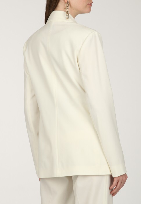 Товар белого цвета с внутренней стороны