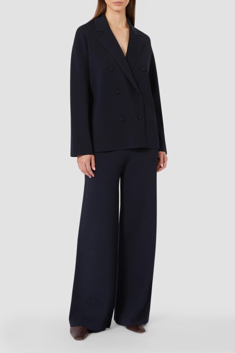 Товар фиолетового цвета с внутренней стороны