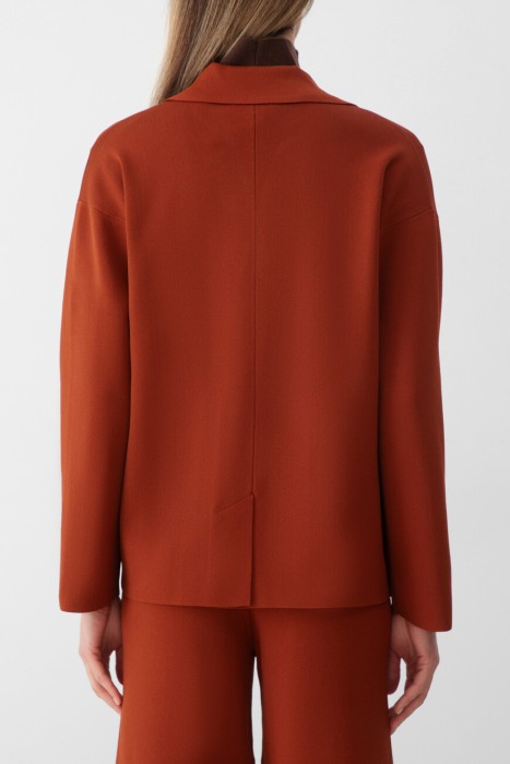 жакет  от бренда max mara вид слева