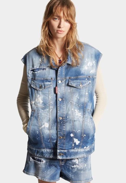 Товар синего цвета с внутренней стороны