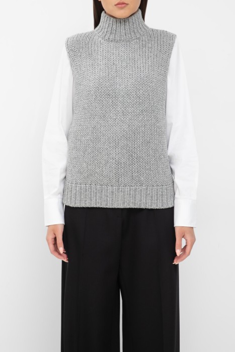 Товар с артикулом MAD224F085 D724 0000 8132 вид сзади