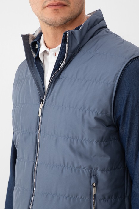 жилет  из италии вид сбоку