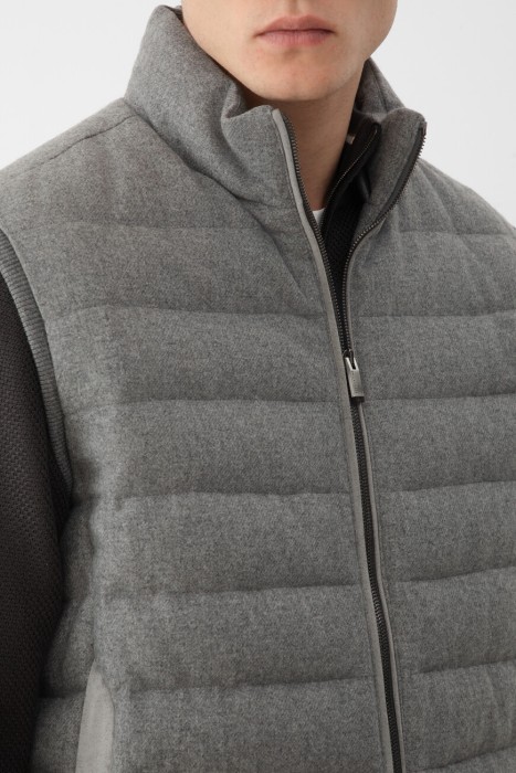 жилет  из италии вид сбоку