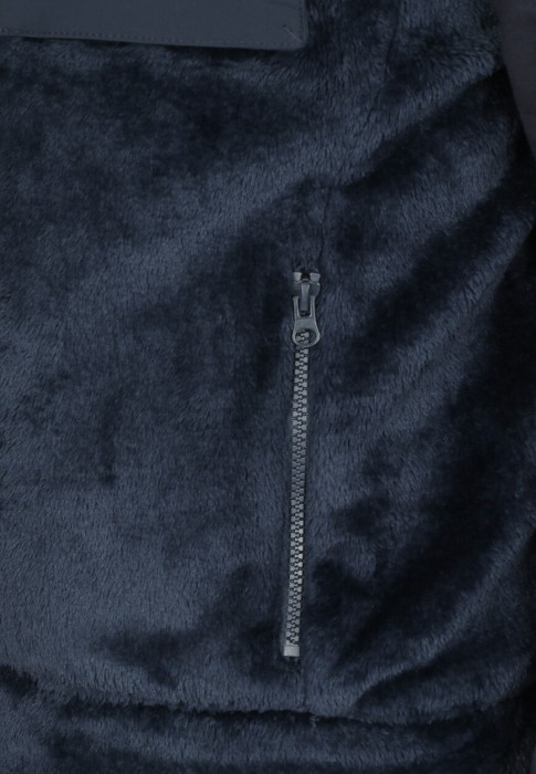 жилет  из проверенных материалов спереди